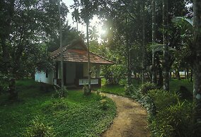 Palmgrove Lake Resort