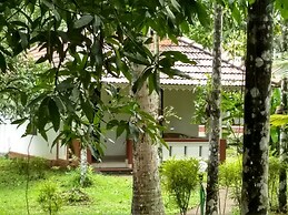 Palmgrove Lake Resort