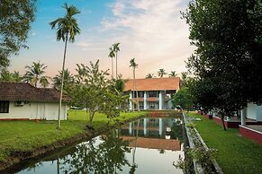 Palmgrove Lake Resort