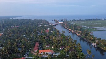 Palmgrove Lake Resort