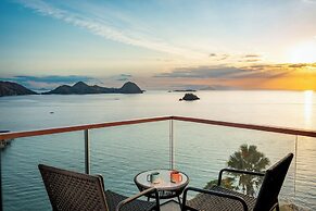 Katamaran Hotel & Resort Komodo