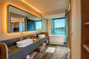 Katamaran Hotel & Resort Komodo