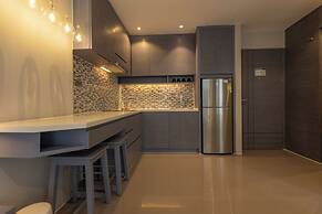 Deluxe Apartment with Top Amenities C121