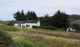 Little Cottage-village of Bunessan-sleeps4