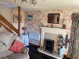 Little Cottage-village of Bunessan-sleeps4