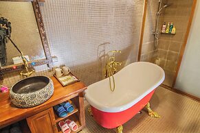 Erquan Inn Ancient city