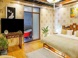 Erquan Inn Ancient city