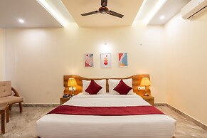 Corbett Tusker Meadows by White Flower