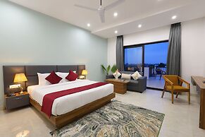 Corbett Tusker Meadows by White Flower