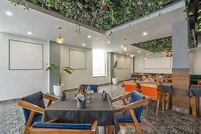 Corbett Tusker Meadows by White Flower