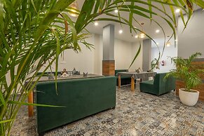 Corbett Tusker Meadows by White Flower