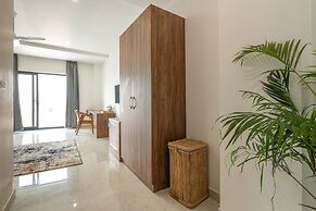 Corbett Tusker Meadows by White Flower