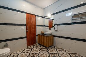 Corbett Tusker Meadows by White Flower