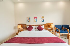 Corbett Tusker Meadows by White Flower