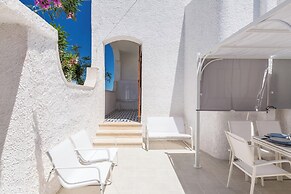 4019 Villetta Biancamare by Barbarhouse