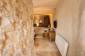 Kayaharman Cave Suites