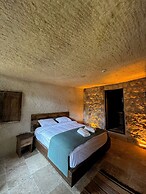 Kayaharman Cave Suites