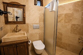 Kayaharman Cave Suites