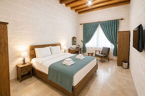Kayaharman Cave Suites