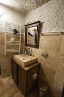 Kayaharman Cave Suites
