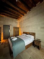 Kayaharman Cave Suites