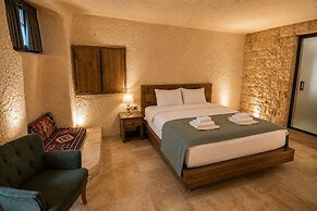 Kayaharman Cave Suites