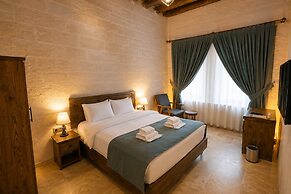 Kayaharman Cave Suites
