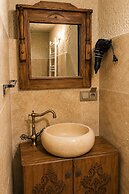 Kayaharman Cave Suites