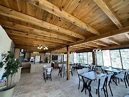 Kayaharman Cave Suites