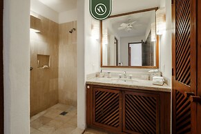 Punta Ixtapa PH6 in Guerrero