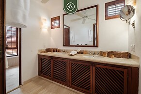 Punta Ixtapa PH6 in Guerrero