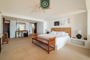 Punta Ixtapa PH6 in Guerrero