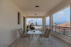 Phaedrus Living: Paphos Old Town Seaview Flat