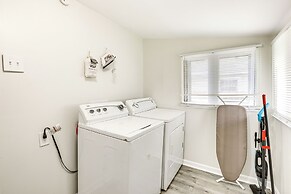Pet-friendly Birmingham Home: 7 Mi to Downtown!