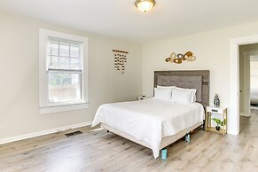 Pet-friendly Birmingham Home: 7 Mi to Downtown!