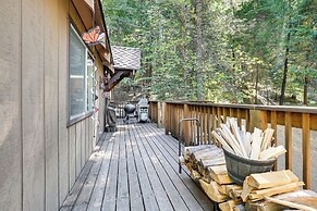 Arnold Cabin: Beach Access, Furnished Deck & Grill