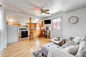 Grants Pass Cottage ~ 8 Mi to Rogue River!