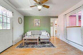 Grants Pass Cottage ~ 8 Mi to Rogue River!