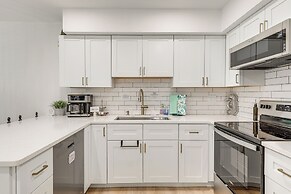 Fernandina Beach Home w/ Deck, Across From Shore!