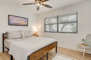 Fernandina Beach Home w/ Deck, Across From Shore!