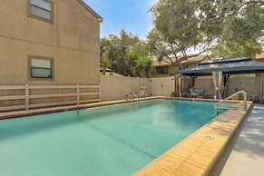 Fernandina Beach Home w/ Deck, Across From Shore!