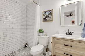 Fernandina Beach Home w/ Deck, Across From Shore!