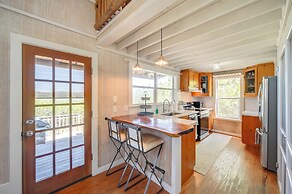 Dog-friendly Cabin w/ Fire Pit in Johnson City!