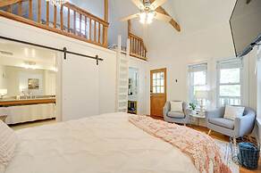 Johnson City Studio w/ Fire Pit on 25 Acres!