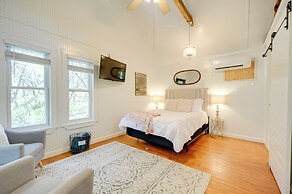 Johnson City Studio w/ Fire Pit on 25 Acres!