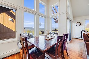 Near Ski Resort: Mtn-view Glenwood Springs Haven!