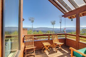 Near Ski Resort: Mtn-view Glenwood Springs Haven!