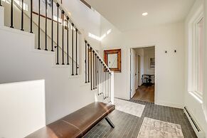 Near Ski Resort: Mtn-view Glenwood Springs Haven!