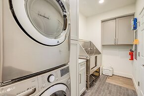 Near Ski Resort: Mtn-view Glenwood Springs Haven!