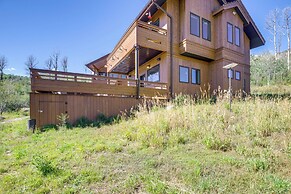 Near Ski Resort: Mtn-view Glenwood Springs Haven!